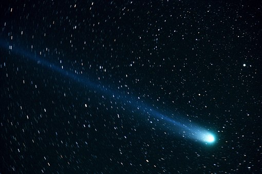 Kometa - ilustrační obrázek